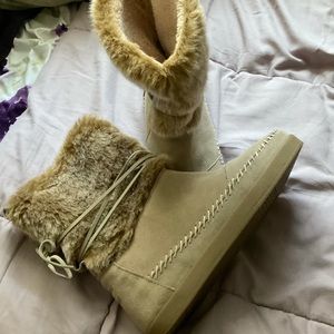 TOMS womens Nepal fur snow boots
